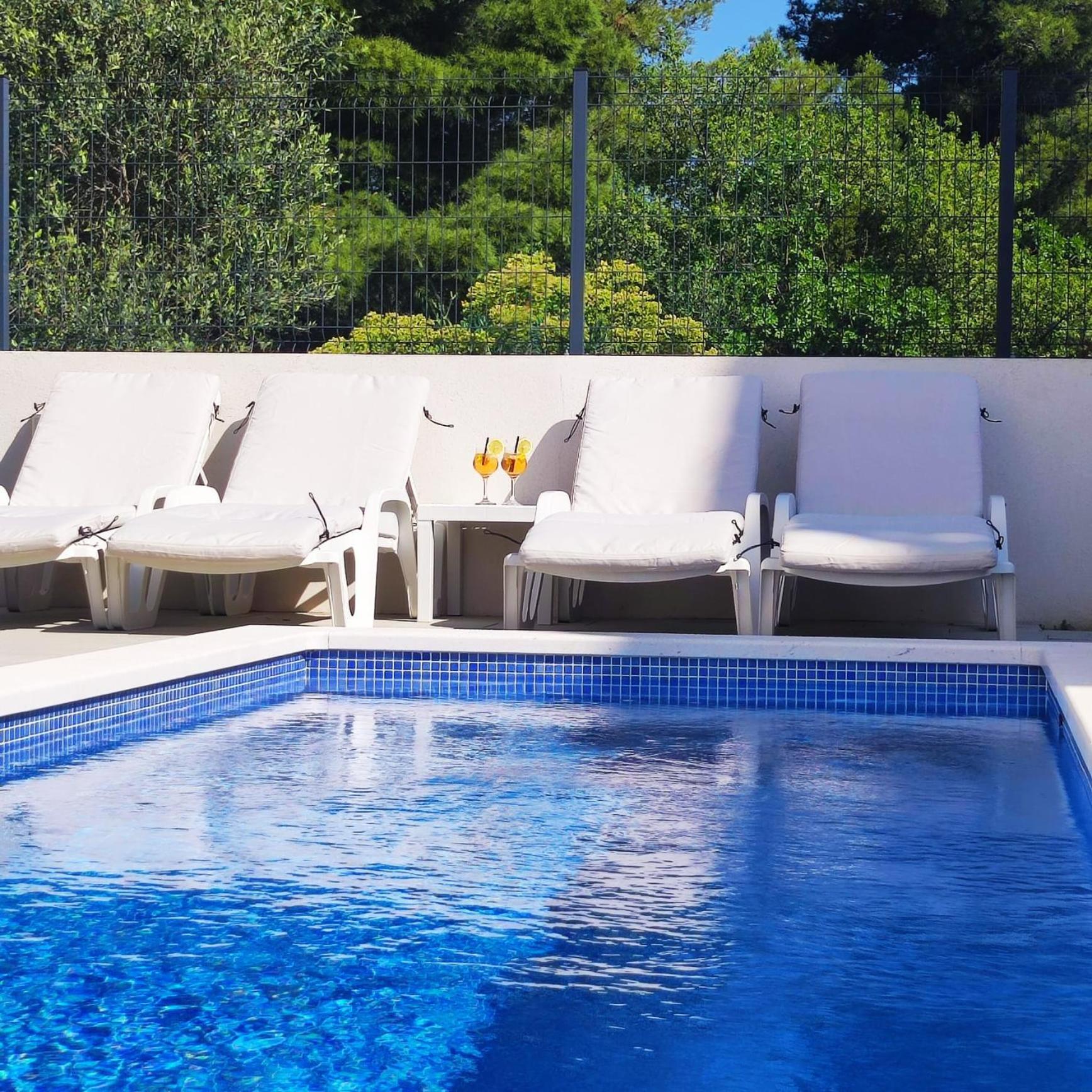 Apartment Adria Relax With Private Heated Pool Trogir Extérieur photo